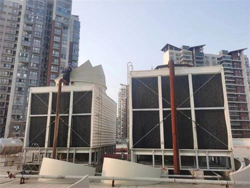 冷卻塔填料更換：冷卻塔原理與基本結構(圓形冷卻塔與方形冷卻塔哪個好)